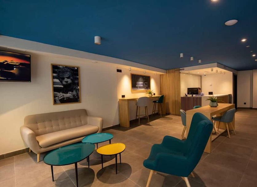 Lounge Photo