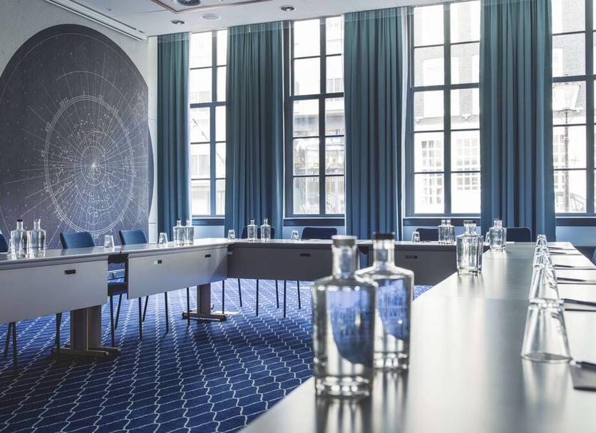Conference room Photo