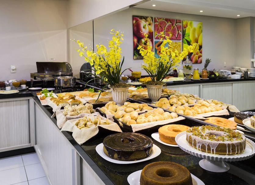 Buffet Photo