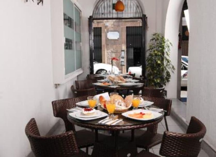 Dining room Photo