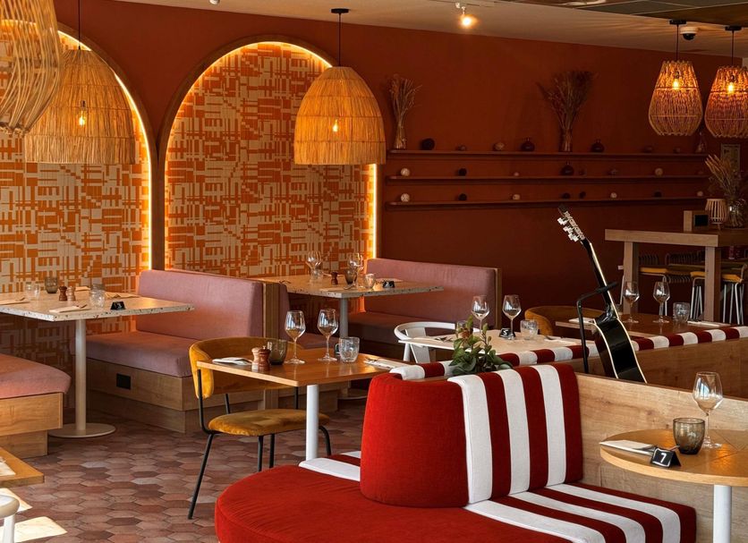 Restaurant Photo