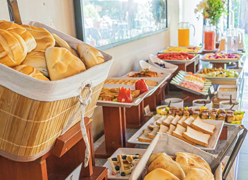 Buffet Photo