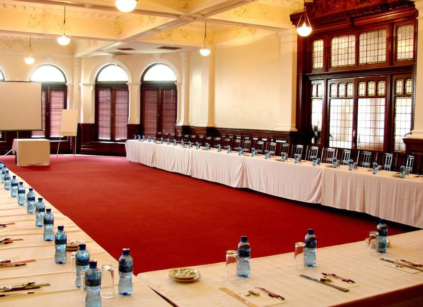 Conference room Photo