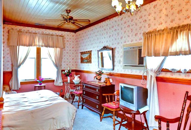 Room amenity