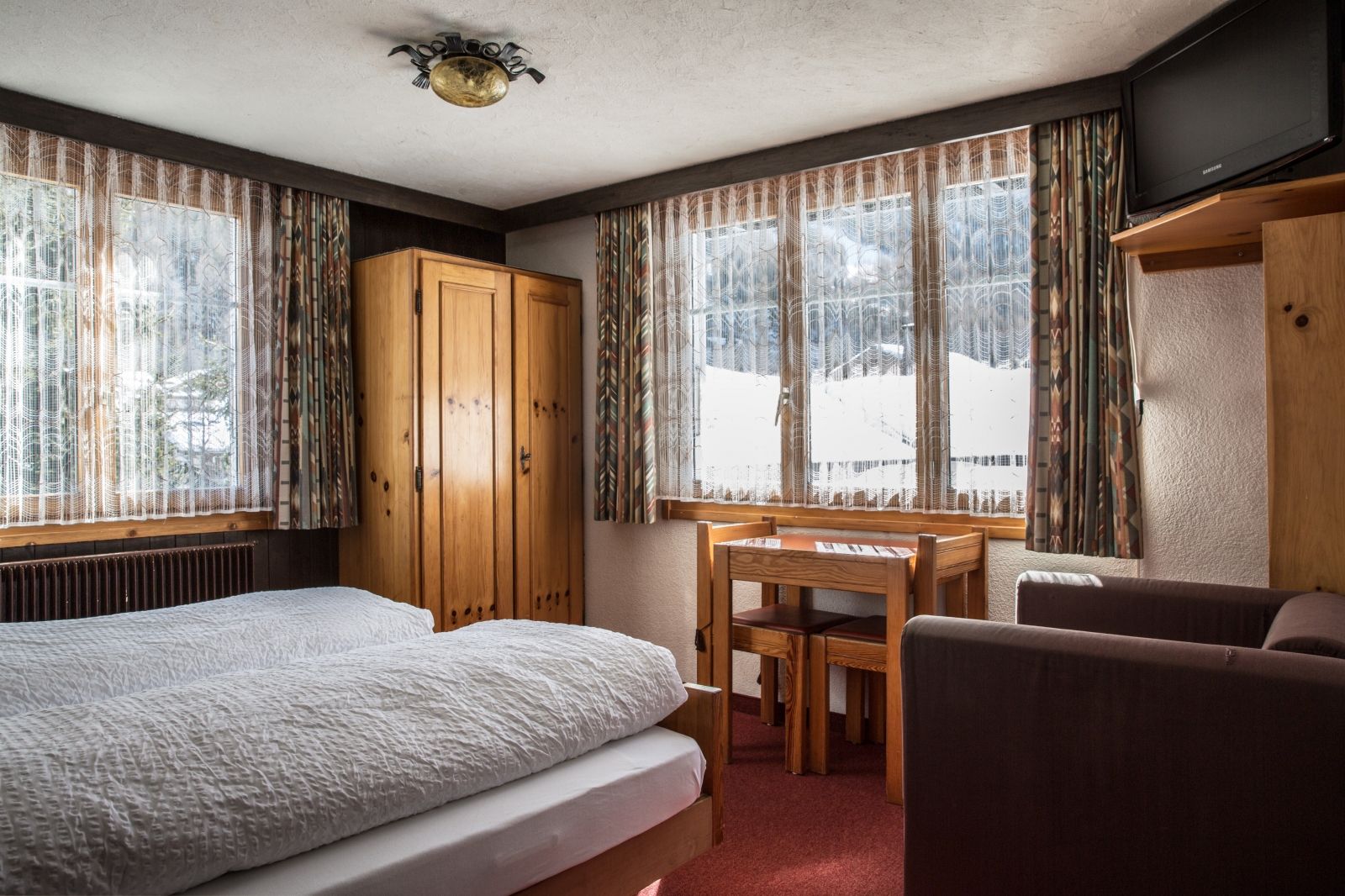 Room amenity