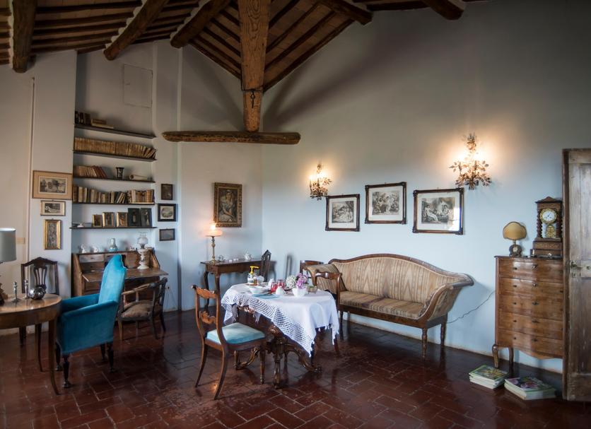 Dining room Photo