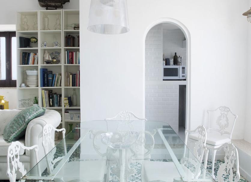 Dining room Photo