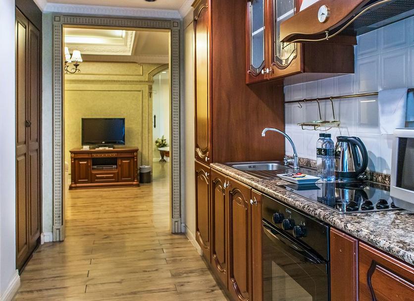 Kitchen Photo