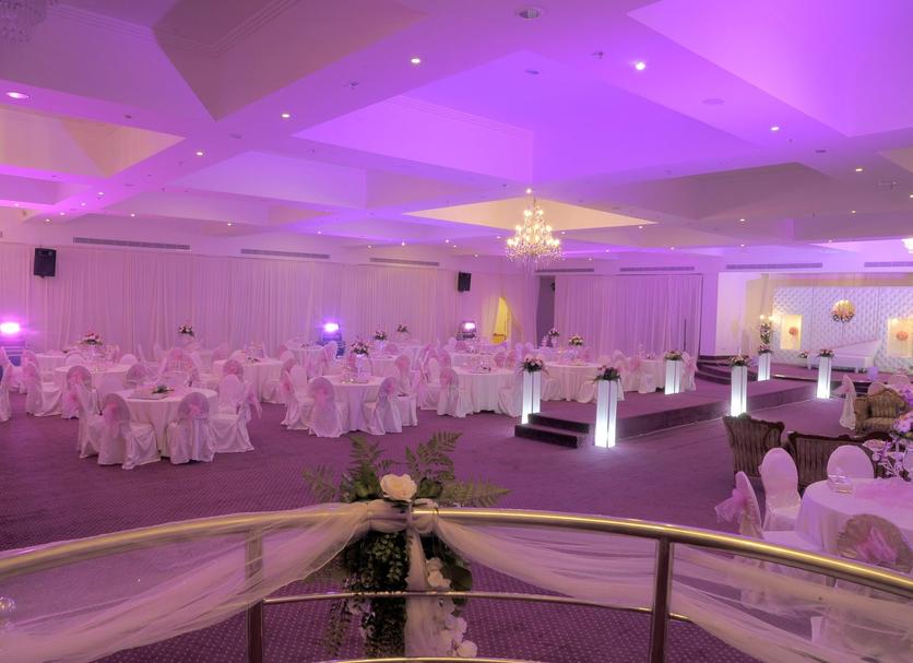 Banquet hall Photo