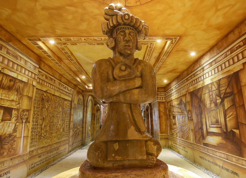 Hotel entrance Photo