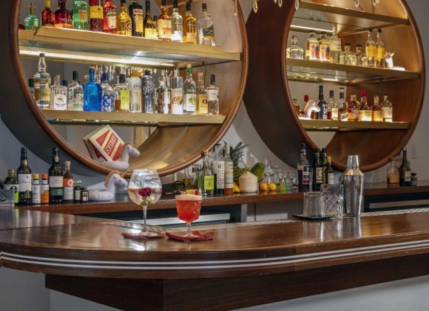 Bar Photo