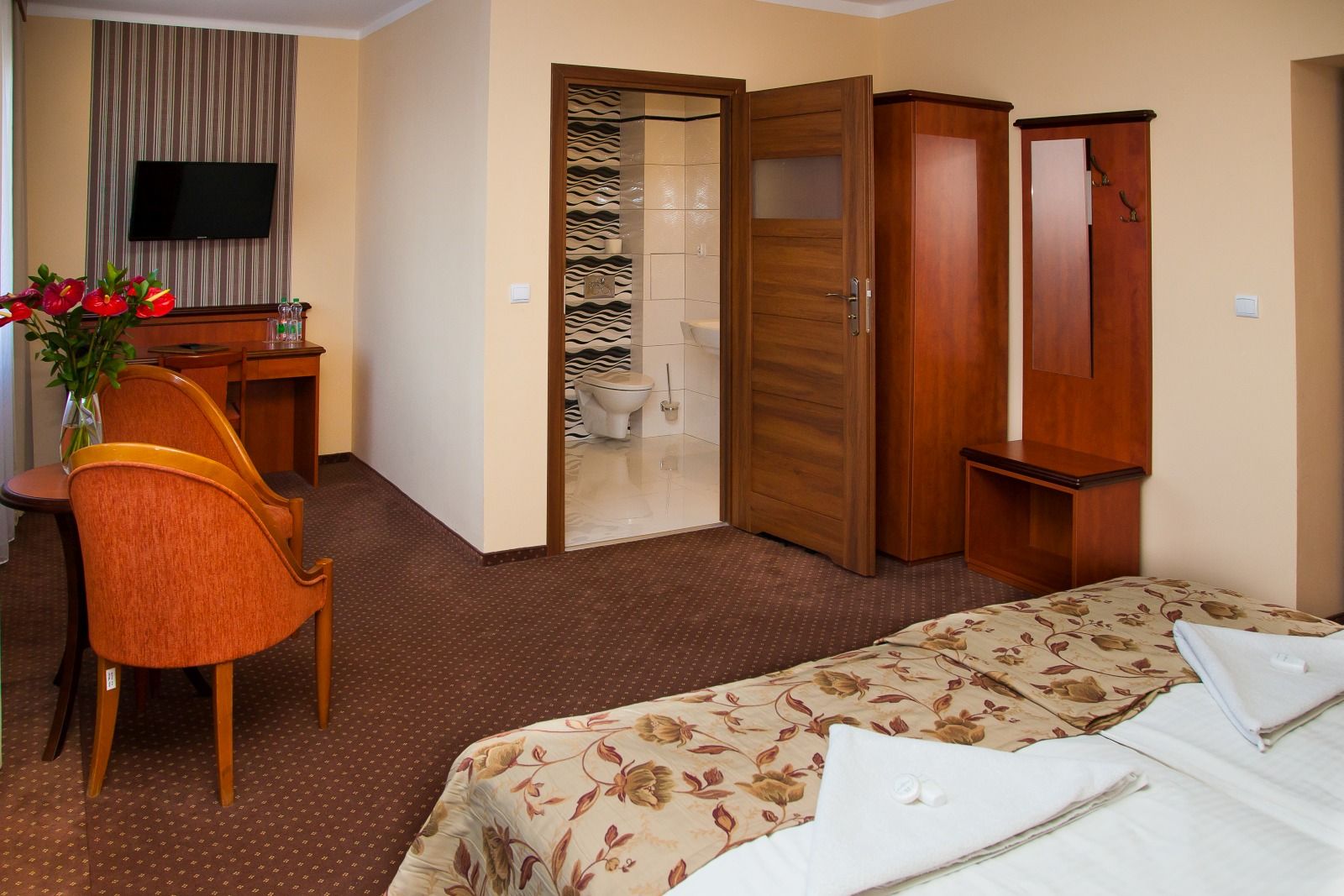 Room amenity