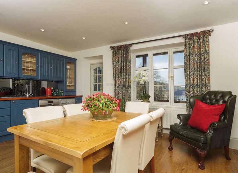 Dining room Photo