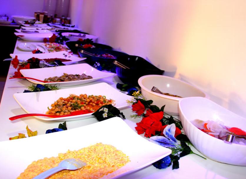 Buffet Photo